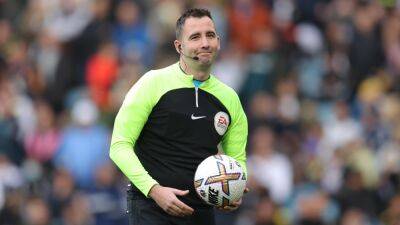 Mikel Arteta - Jesse Marsch - Chris Kavanagh - Leeds v Arsenal paused for over 30 minutes after power problems - eurosport.com - Manchester