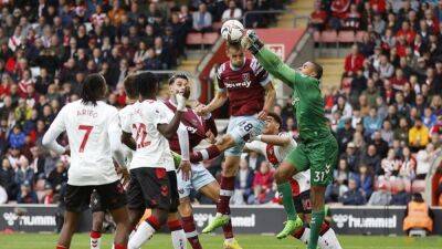 Rice strikes to earn West Ham draw at Southampton