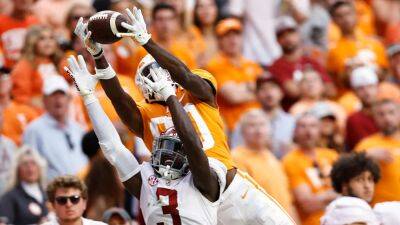 AP Top 25 poll: Tennessee catapults to No. 3 after big upset over Alabama