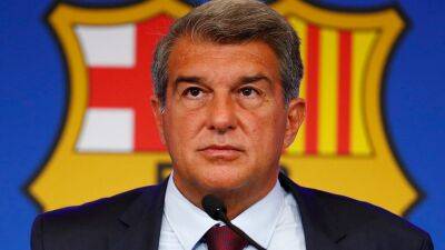 Barcelona president confronts referees after El Clásico loss: report