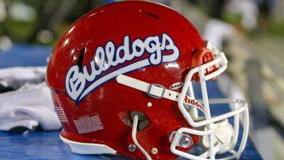 Fresno State football coach suspended after breaking glass in coach's box - foxnews.com - Usa -  Sanchez - county Boise - county Logan -  San Jose - state Idaho - county Fresno