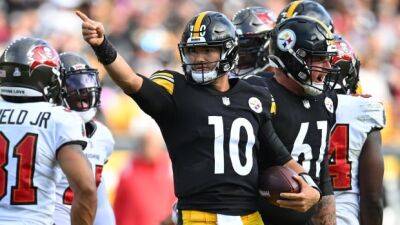 Trubisky comes off bench as Steelers stun Brady, Buccaneers