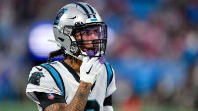 Panthers coach Steve Wilks kicks WR Robbie Anderson out of game