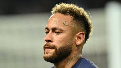 Neymar due in Barcelona court over 2013 transfer from Santos