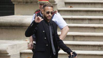 Neymar leaves Barcelona court as trial begins over fraud and corruption charges - thenationalnews.com - Qatar - Spain - Brazil -  Santos -  Sandro
