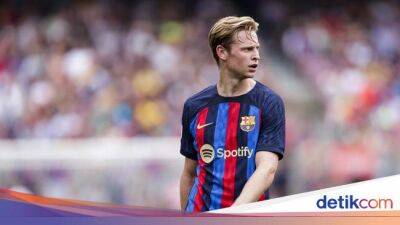 Liga Spanyol - De Jong Bantah Tolak Pemangkasan Gaji di Barcelona - sport.detik.com