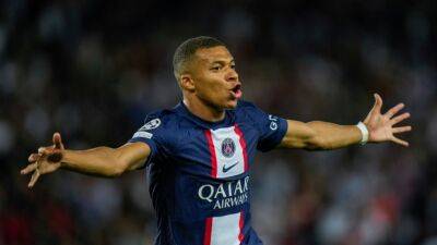 Mbappé denies he wants to leave PSG during transfer window