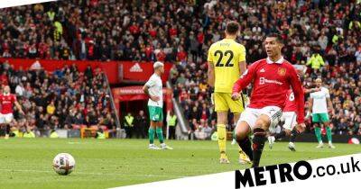 Cristiano Ronaldo - Eddie Howe - Fabian Schar - Craig Pawson - Nick Pope hits back at Manchester United and Cristiano Ronaldo complaints over disallowed goal - metro.co.uk - Manchester