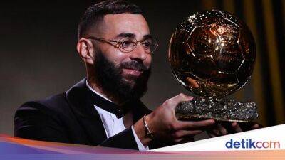 Sah! Karim Benzema Raih Ballon d'Or 2022