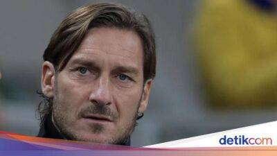 Francesco Totti - Cie... Totti Mulai Berani Pamer Pacar Baru - sport.detik.com - Monaco -  Monaco -  Tirana