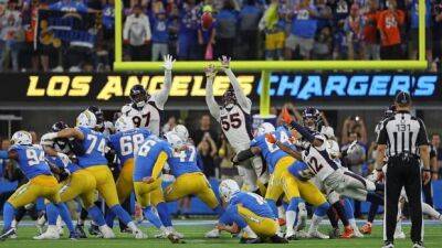 Hobbled Hopkins converts 4 field goals, including OT winner, as Chargers beat Broncos