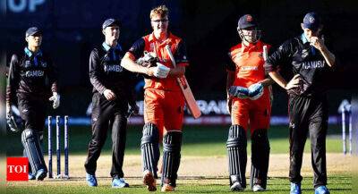David Wiese - Bas De-Leede - ICC T20 World Cup: Netherlands stumble to five-wicket win over Namibia - timesofindia.indiatimes.com - Netherlands - Namibia - Uae - Sri Lanka