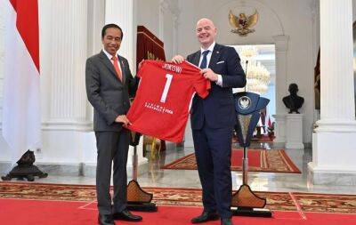FIFA president vows to 'transform' Indonesian football after tragedy