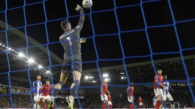Soccer-Brighton frustrated in home stalemate against Forest
