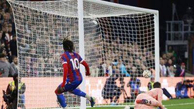 Palace fight back to grab 2-1 win over Wolves
