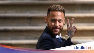 Dituduh Korupsi dan Penipuan, Neymar Cuma Ikuti Perintah Ayahnya