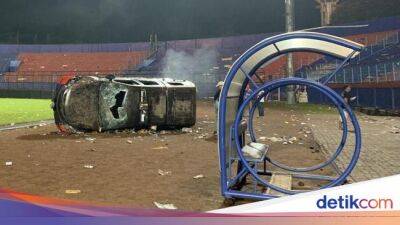 Persebaya Surabaya - 127 Orang Tewas di Tragedi Kanjuruhan, Lampaui Kasus Hillsborough - sport.detik.com - Indonesia
