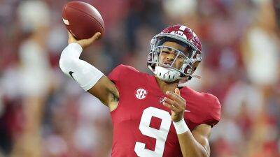 Nick Saban - Kevin C.Cox - Bryce Young leaves game with sprained shoulder - foxnews.com - state Alabama - state Arkansas - state Utah - county Tuscaloosa