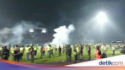 Persebaya Surabaya - FIFA Sudah Larang Gas Air Mata, Kok Masih Dipakai di Stadion Kanjuruhan? - sport.detik.com - Indonesia
