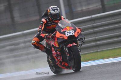 MotoGP Buriram: Oliveira masters delayed wet race