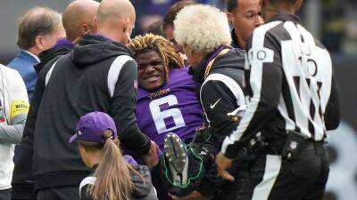 Vikings' Lewis Cine suffers gruesome knee injury, taken out of game on cart - foxnews.com - Georgia - London - county Eagle - state Minnesota -  New Orleans