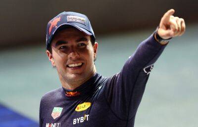 Sergio Perez - Charles Leclerc - Carlos Sainz - Mattia Binotto - Sergio Perez keeps Singapore GP victory after stewards visit - givemesport.com - Mexico - Singapore -  Singapore