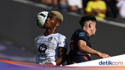 Laga Liga Prancis Ini Setop Sejenak karena Laporan Adanya Gas Air Mata - sport.detik.com - Indonesia