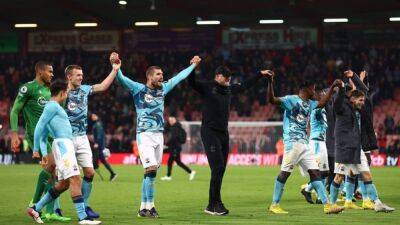 Soccer-Southampton manager Hasenhuttl hails win and rare clean sheet