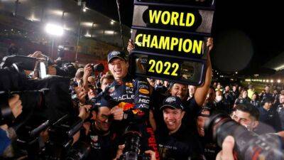 Motor racing-Verstappen shoots for record to end Mercedes' title streak