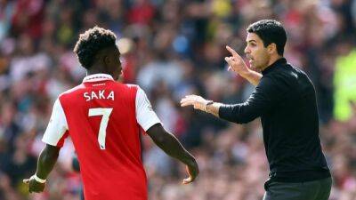 Soccer-Arteta defends decision to play Saka despite burnout concerns