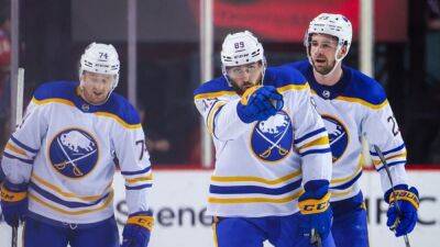 NHL roundup: Sabres top Flames behind Alex Tuch's hat trick