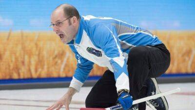 Canada beats Finland in extra end to reach semifinals of mixed curling worlds