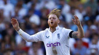 Cricket-Stokes criticises 'stupid' boundary markers after Topley injury