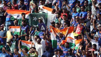 Cricket-Rain threat looms over India-Pakistan blockbuster