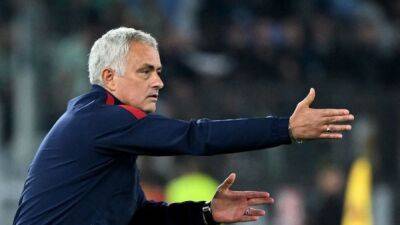 Soccer-Napoli are favourites but Roma can win, says Mourinho