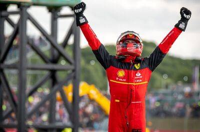 Ferrari's Sainz clinches pole for USA Grand Prix in Austin