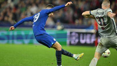 Kai Havertz stunner sends Chelsea into Champions League knockout stages