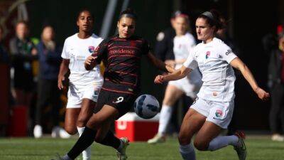 Thorns striker Smith becomes youngest ever regular-season NWSL MVP