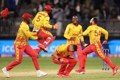 WATCH | Pommie's spine-tingling final ball commentary as Zimbabwe beat Pakistan: 'Man oh man!' - news24.com - Zimbabwe - Pakistan