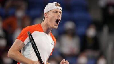 Canada's Shapovalov knocks off Evans to advance to semifinals at Vienna Open