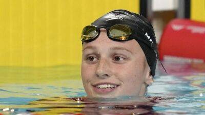Katie Ledecky - Summer Macintosh - Canada's McIntosh, American Ledecky win their opening heats at swimming World Cup - tsn.ca - Usa - Canada -  Tokyo - Hong Kong