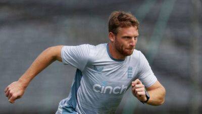 Cricket-Playing last in group stage an advantage for England, says Buttler