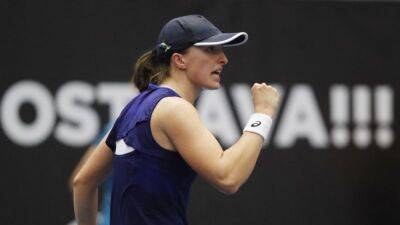 Tennis-Swiatek poised for picture-perfect finish to 2022 at WTA Finals