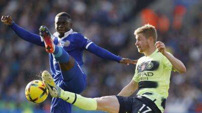 Soccer-De Bruyne free-kick fires City to win at Leicester in Haaland absence