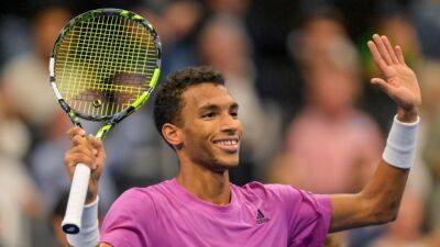 Auger-Aliassime bests world No. 1 Alcaraz to advance to Swiss Indoors final