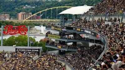 Man at Steelers game dead after falling from Acrisure Stadium escalator