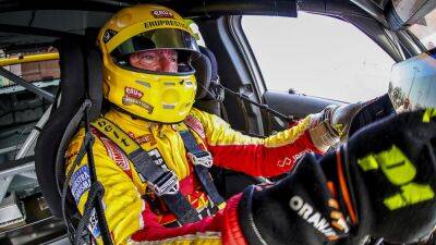 WTCR racer Coronel gives an overtaking masterclass