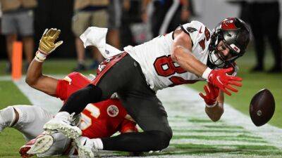 Mike Evans - Chris Godwin - Todd Bowles - Bucs TE Brate allowed to re-enter game after concussion - tsn.ca -  Kansas City - county Bay