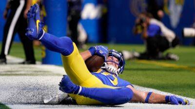 Kupp suffers apparent injury late in Rams' loss
