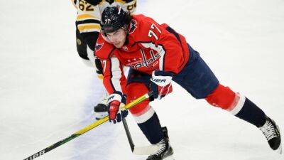 Capitals F Oshie out indefinitely; D Carlson day-to-day